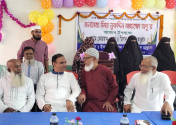 ইসরাত জাহান মিতু দাখিল মাদ্রাসা ও এতিমখানা পরিদর্শন করলেন মিয়া নুরুদ্দীন আহাম্মেদ অপু