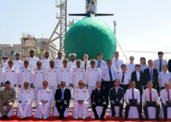 ৮টি ‘হাঙর’ সাবমেরিন যুক্ত হচ্ছে পাকিস্তান নৌবাহিনীতে