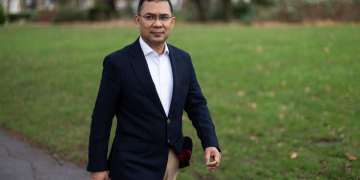 জরুরি অবতরণের সময় বিধ্বস্ত বিমান, নিহত ৭