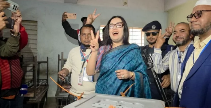 ৩৩ কেন্দ্রের ফলাফলে এগিয়ে রুমিন ফারহানা