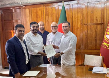 দুবাই আন্তর্জাতিক বিমানবন্দরের কাছে দুটি ড্রোনের পতন