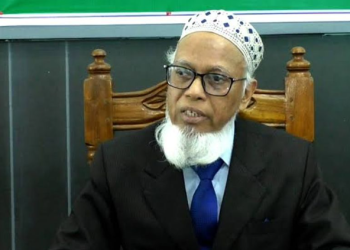 খামেনির শোকযাত্রায় লাখো মানুষের ঢল
